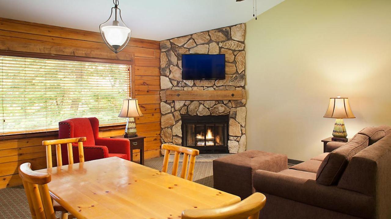 Bluegreen Vacations Christmas Mountain Village, An Ascend Resort Уисконсин Делс Екстериор снимка
