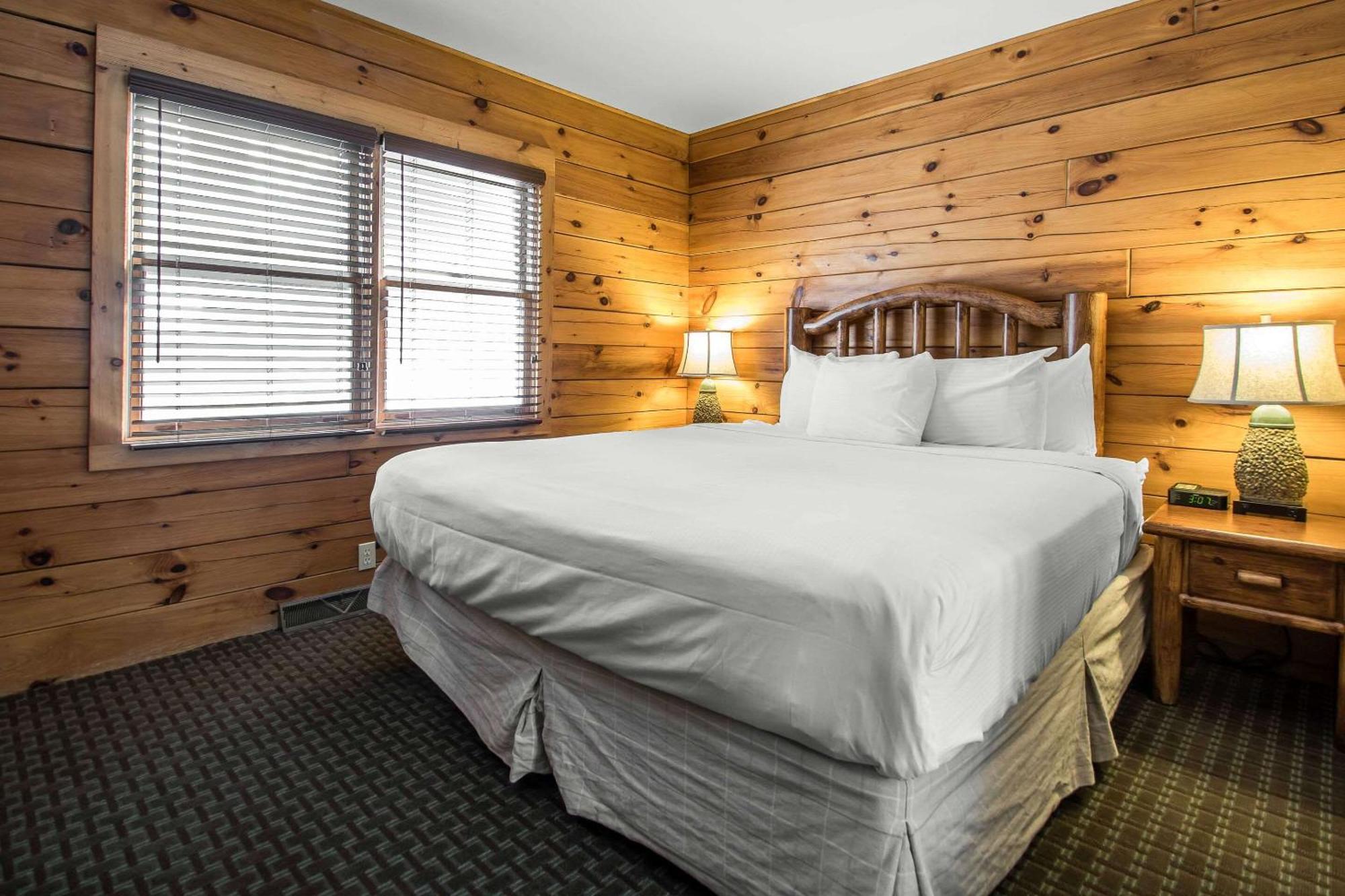 Bluegreen Vacations Christmas Mountain Village, An Ascend Resort Уисконсин Делс Екстериор снимка